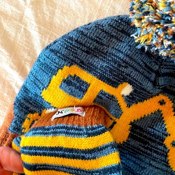 Infant hat/glove set - Picture 3 of 3